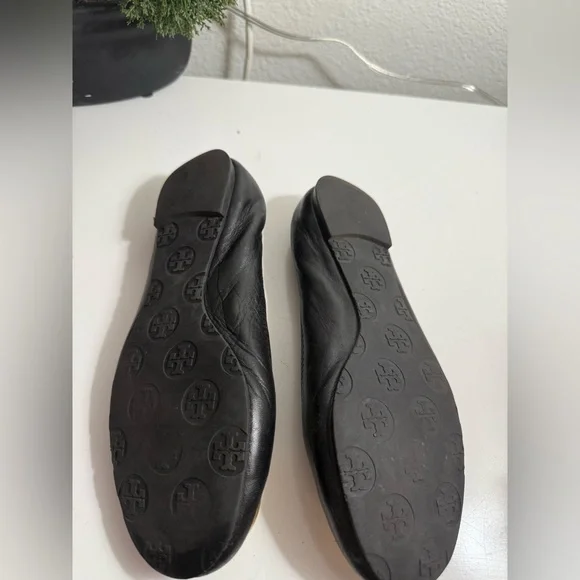 Tory Burch Black Flats with Gold Emblem - Picture 3 of 4
